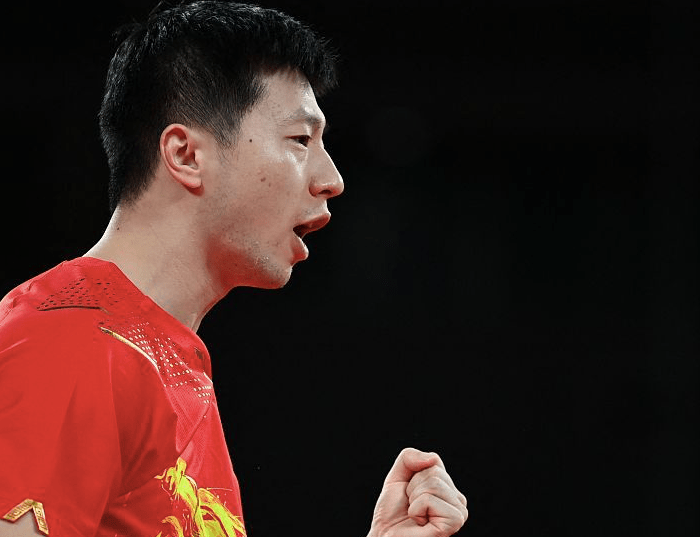 赛地聚焦：意大利杯今晨热度飙升，多伦多猛龙豪取连胜，更衣室稳定，轮换策略成焦点 