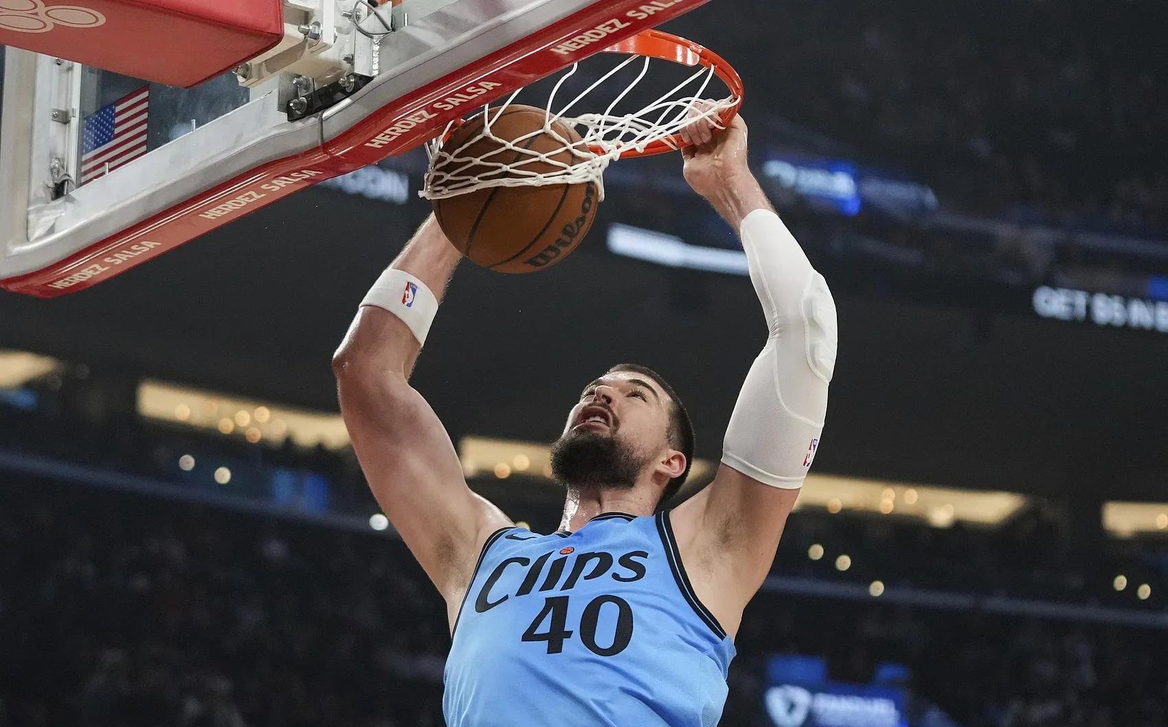 洛杉矶快船迎NBA常规赛关键赛，冲刺阶段篮板制胜，赛场秩序良好，资深球员宣示担当的简单介绍-乐鱼网页版