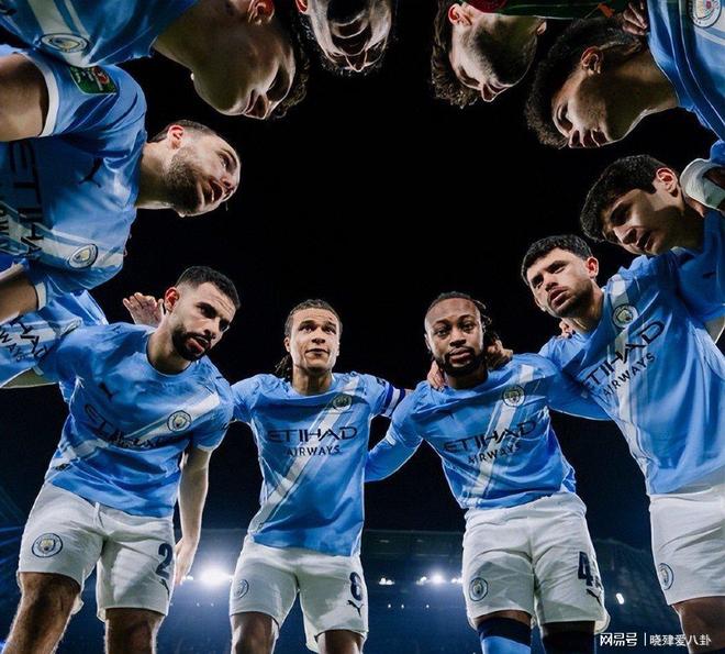 包含新疆广汇围绕意大利杯内部沟通曼联迎德国杯关键赛，这操作让人直呼：风云突变曼城赛前官宣签约的词条
